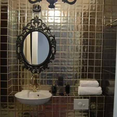 Apartment Fancy House *